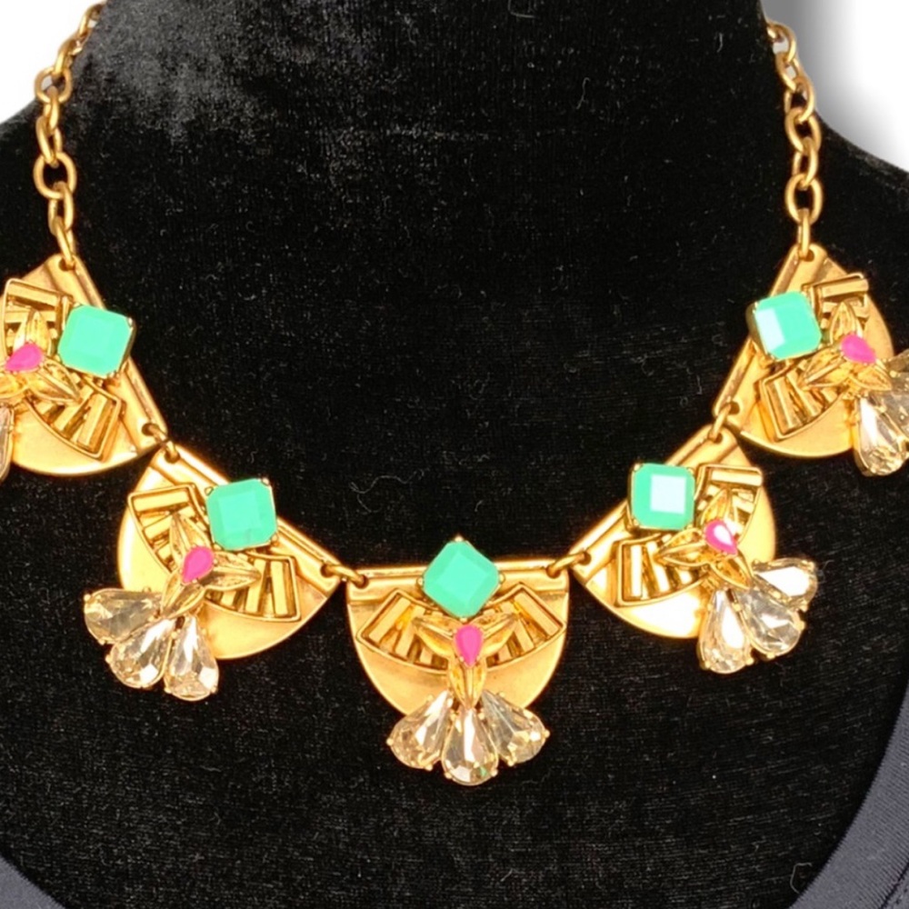 Stella & Dot Divina necklace. New in box.